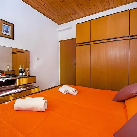 Apartment Fuer 2 Personen Ca 25 Qm In Rovinj, Istrien Istrische Riviera